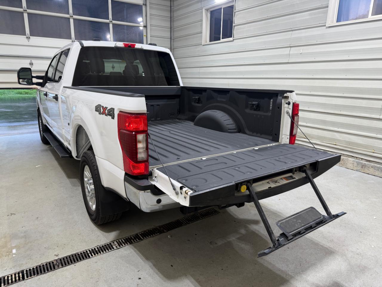 Ford Super Duty F-250 SRW XLT 4WD Crew Cab 6.75' Box 2021