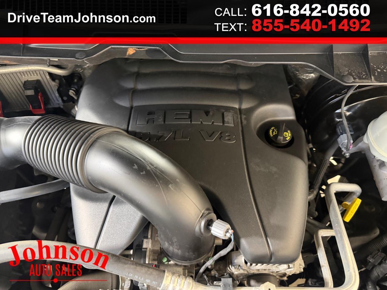 2017 RAM 1500 Express 4x4 Quad Cab 6'4's photo