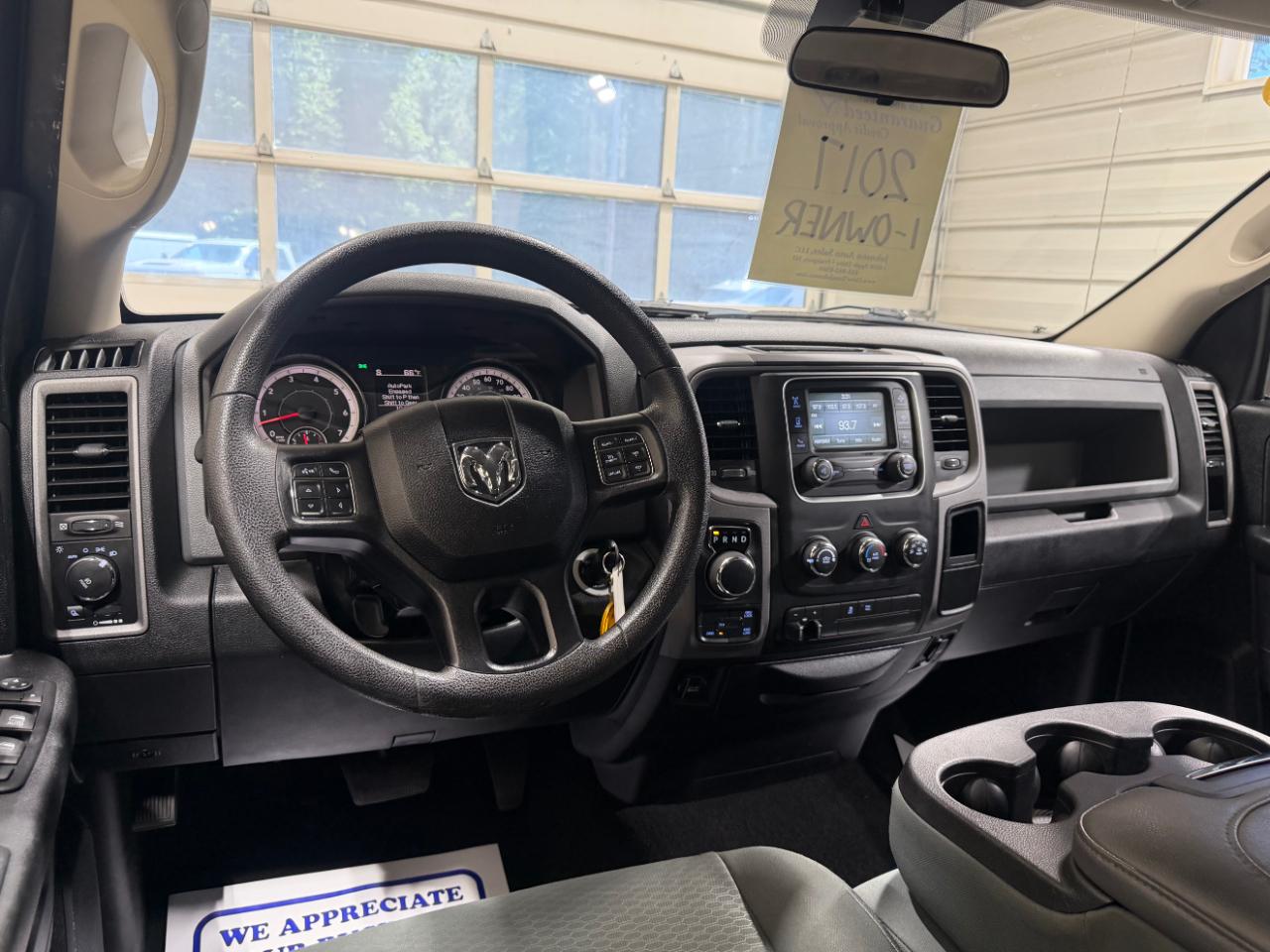 RAM 1500 Express 4x4 Quad Cab 6'4" Box 2017