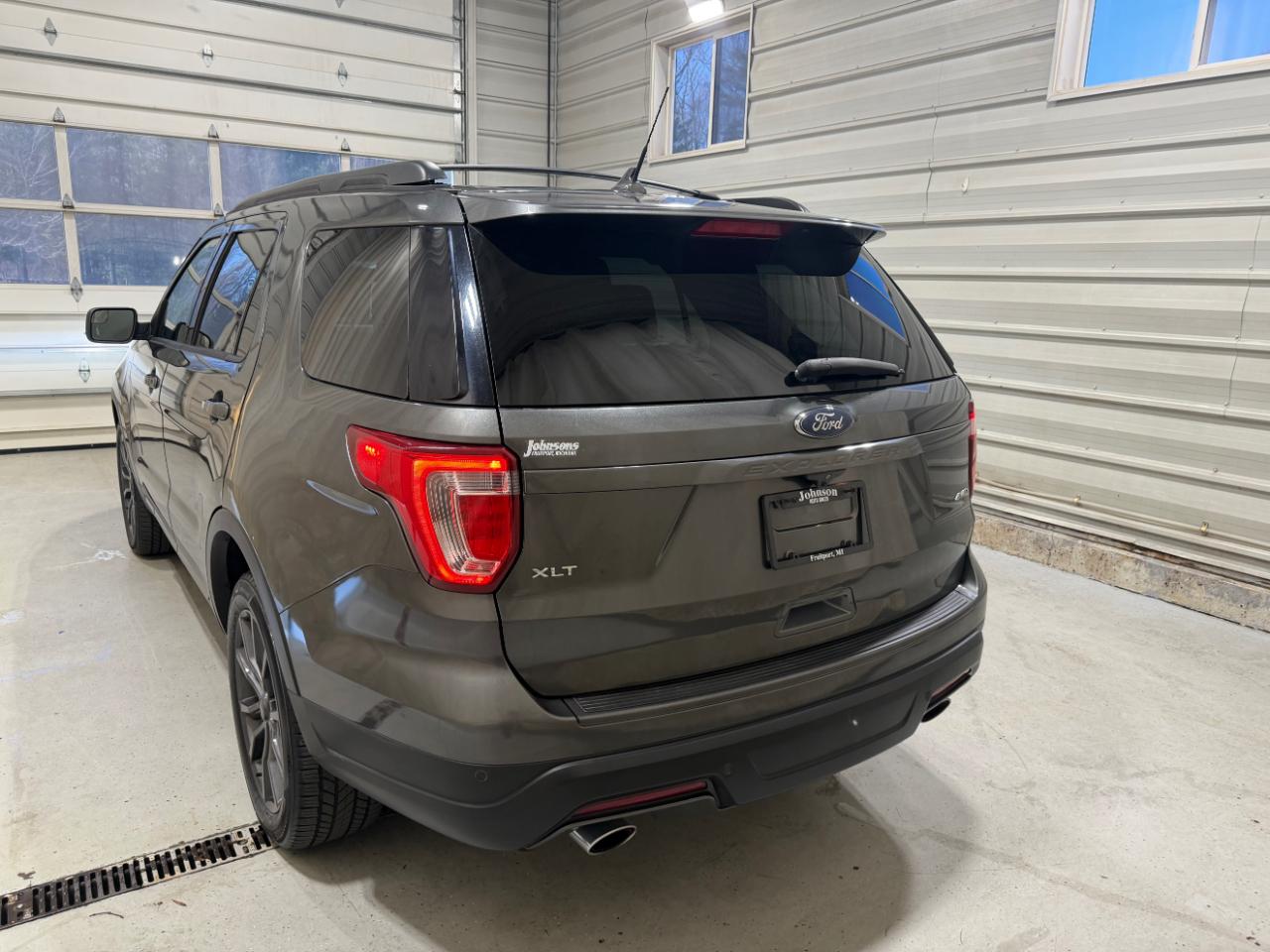 Ford Explorer XLT 4WD 2018