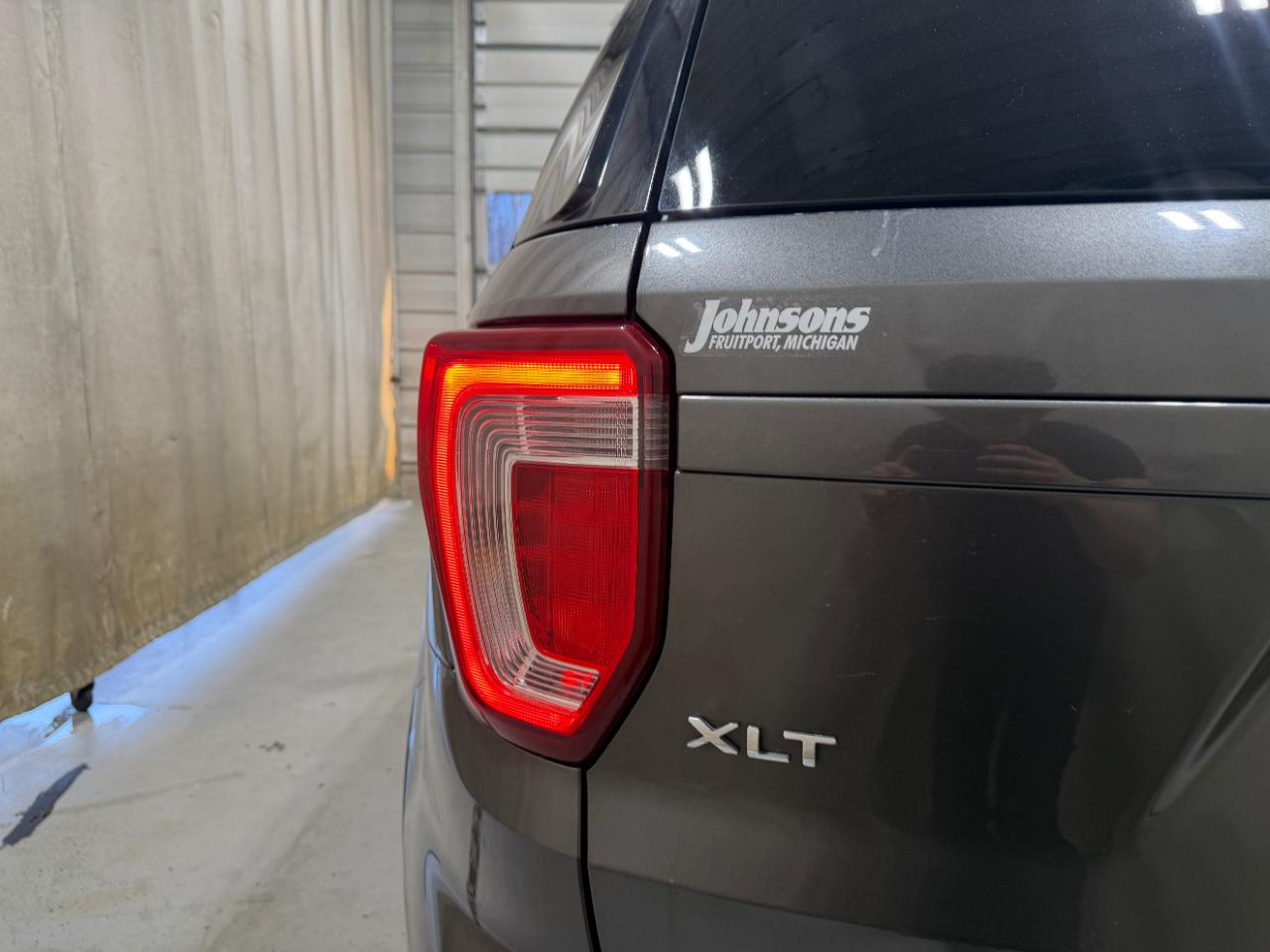 Ford Explorer XLT 4WD 2018
