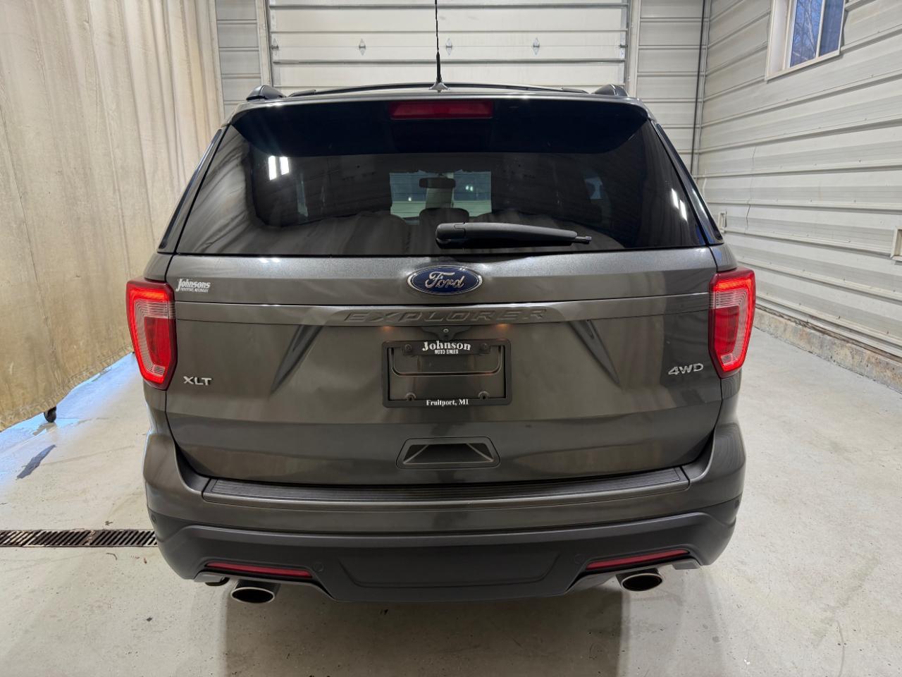 Ford Explorer XLT 4WD 2018