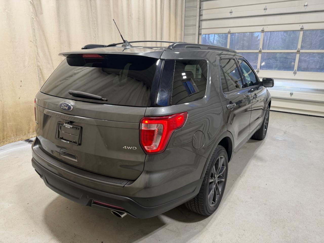 Ford Explorer XLT 4WD 2018