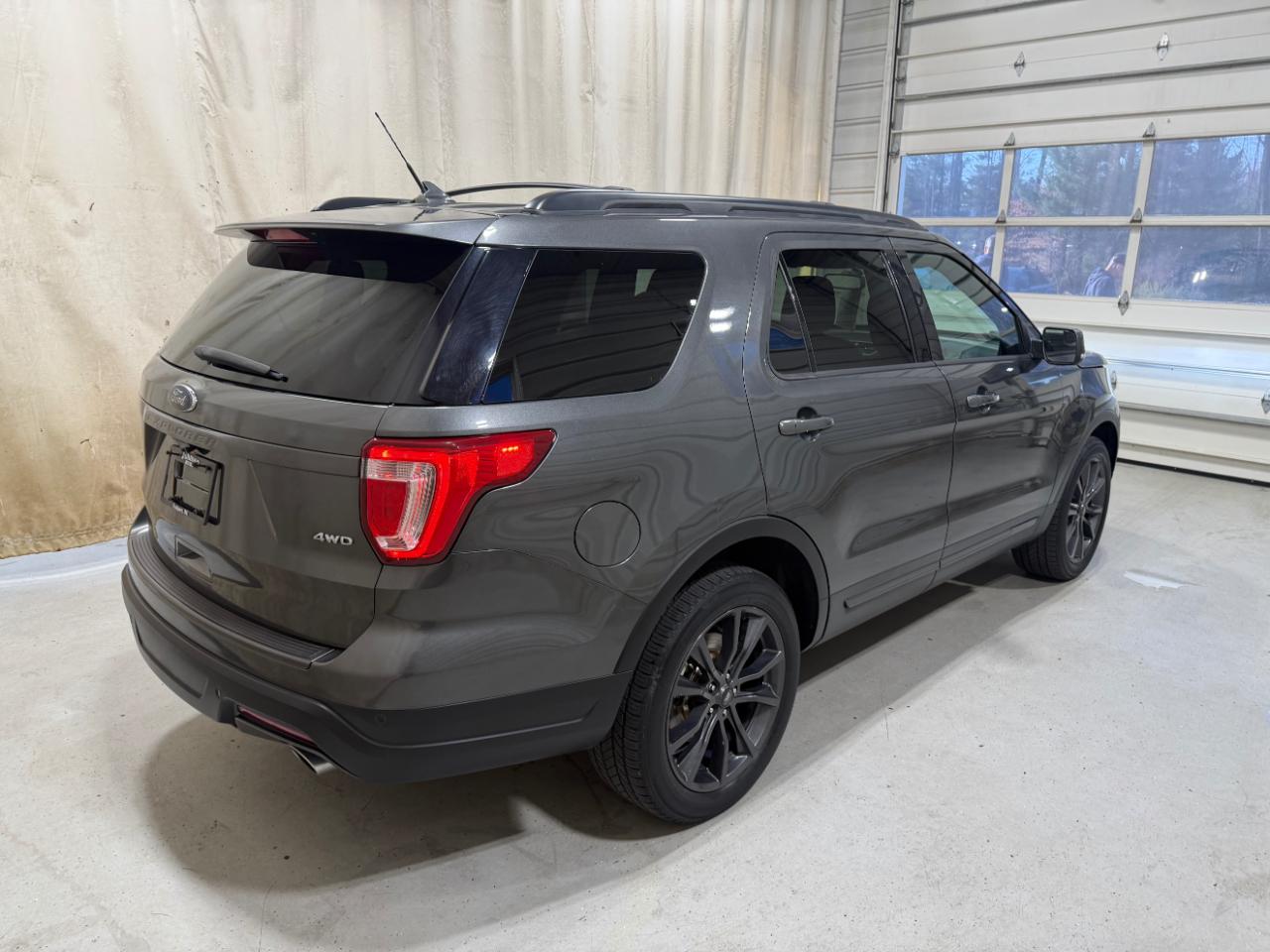 Ford Explorer XLT 4WD 2018