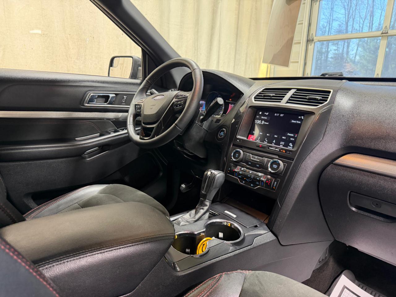 Ford Explorer XLT 4WD 2018