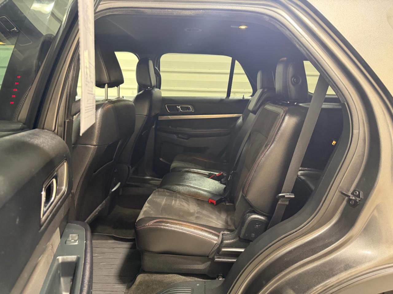 Ford Explorer XLT 4WD 2018