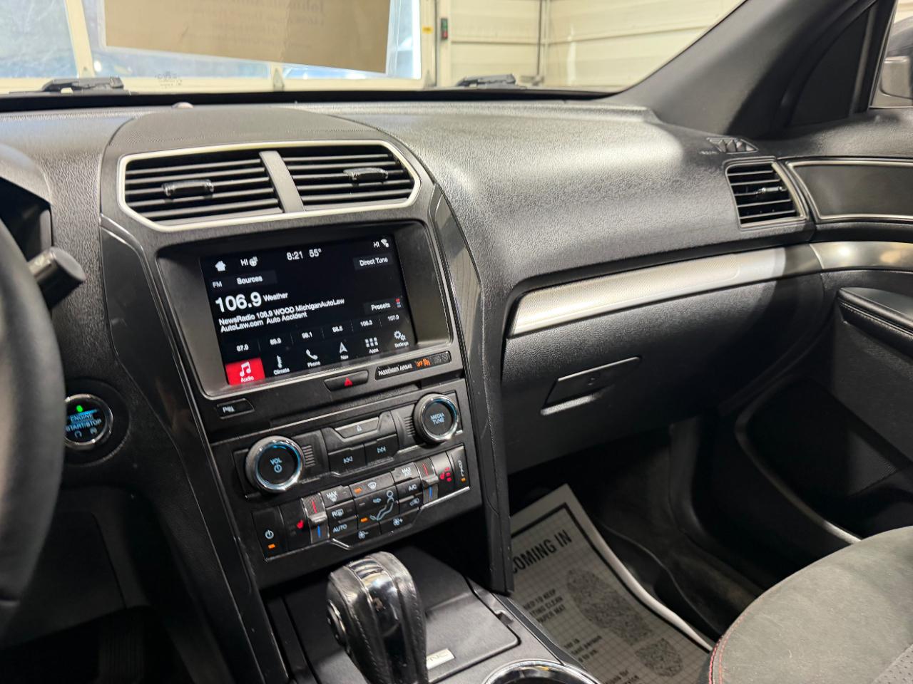 Ford Explorer XLT 4WD 2018