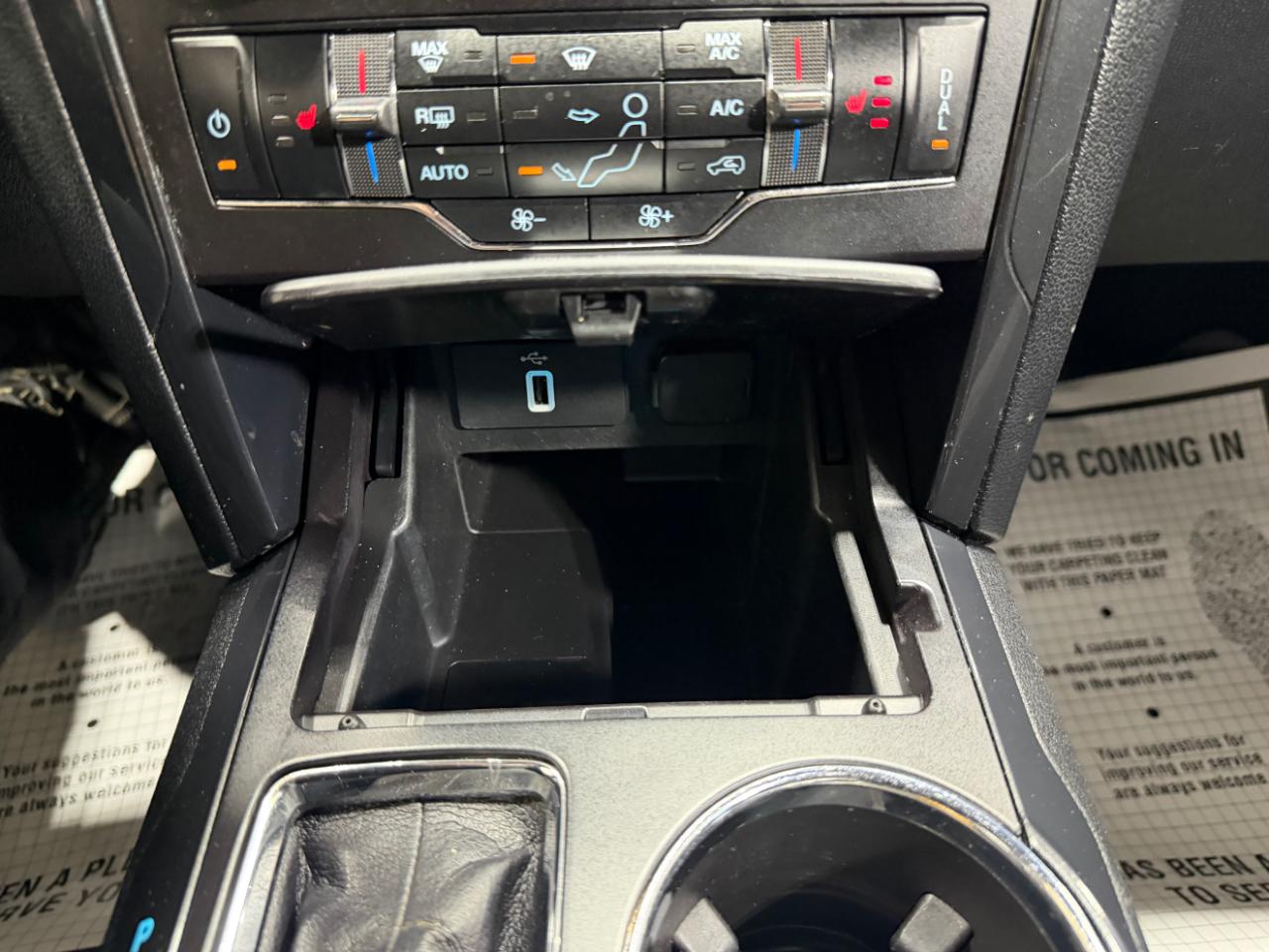 Ford Explorer XLT 4WD 2018