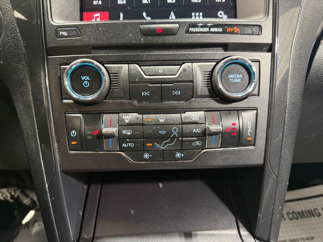 Ford Explorer XLT 4WD 2018