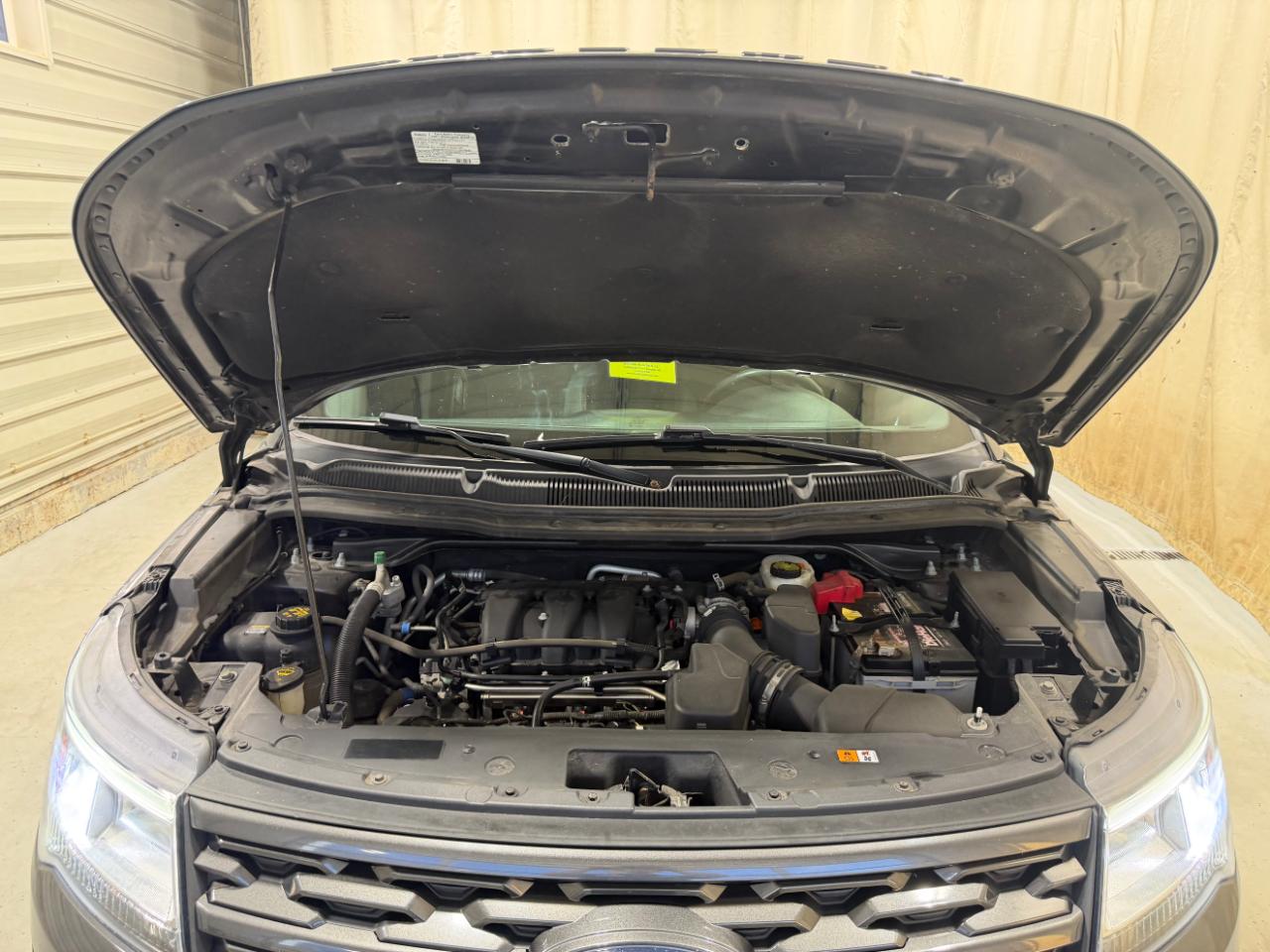 Ford Explorer XLT 4WD 2018