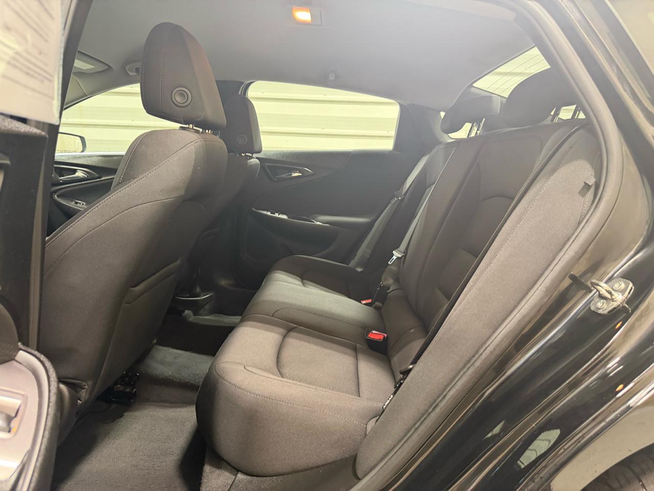 Chevrolet Malibu 4dr Sdn LS w/1LS 2022