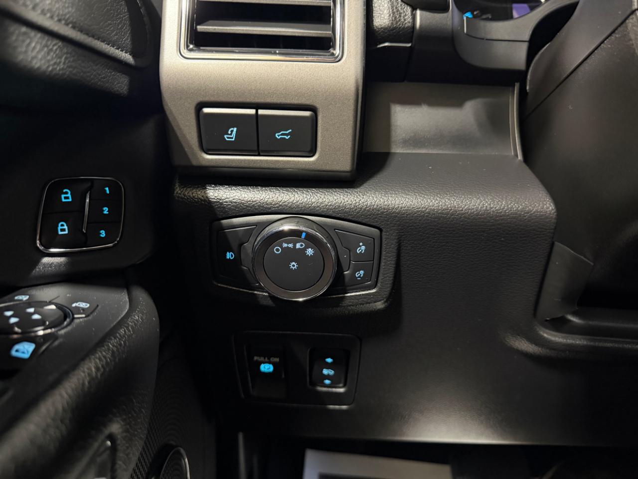 Ford Expedition XLT 4x4 2019