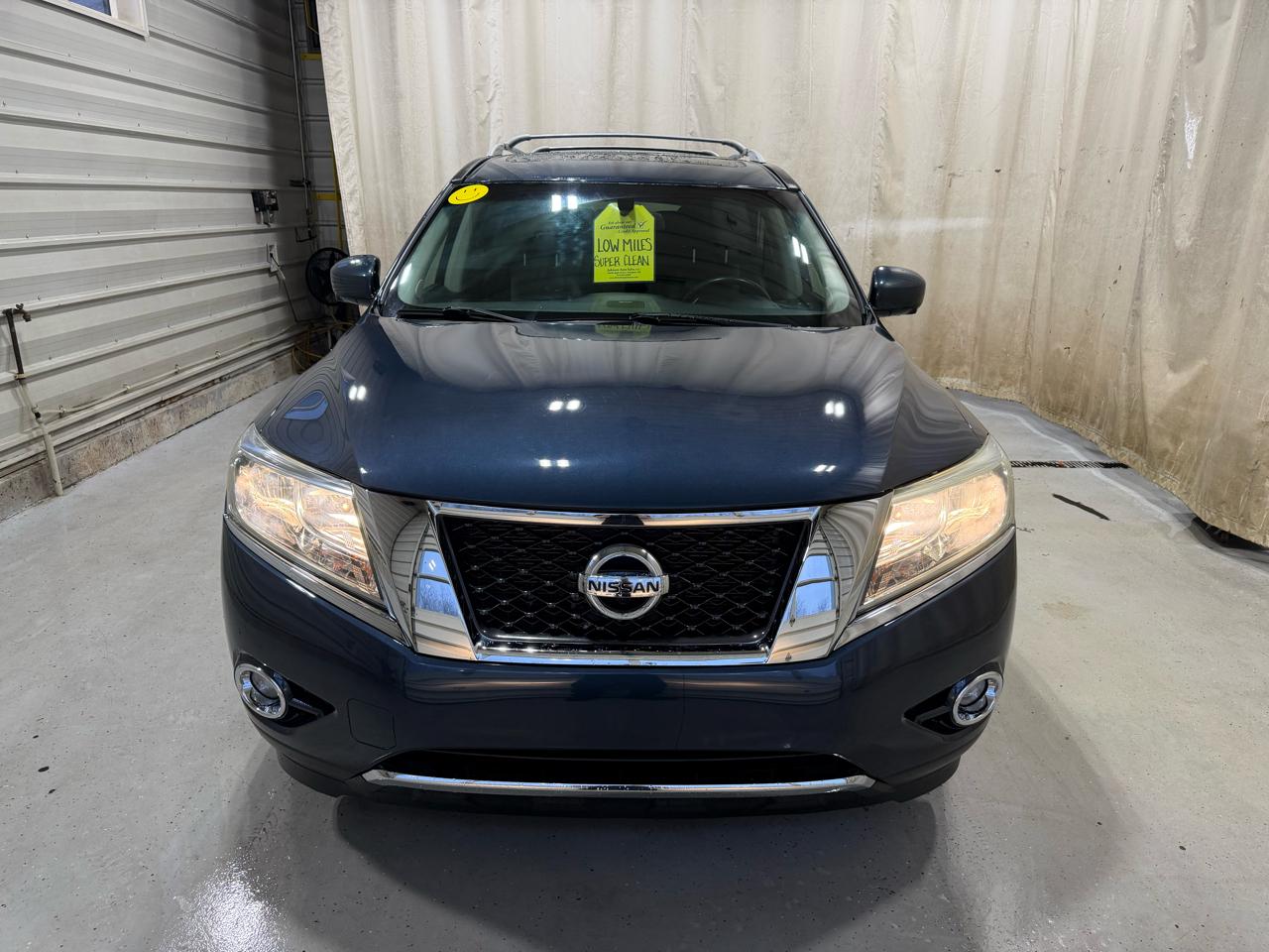 Nissan Pathfinder 2WD 4dr Platinum 2015
