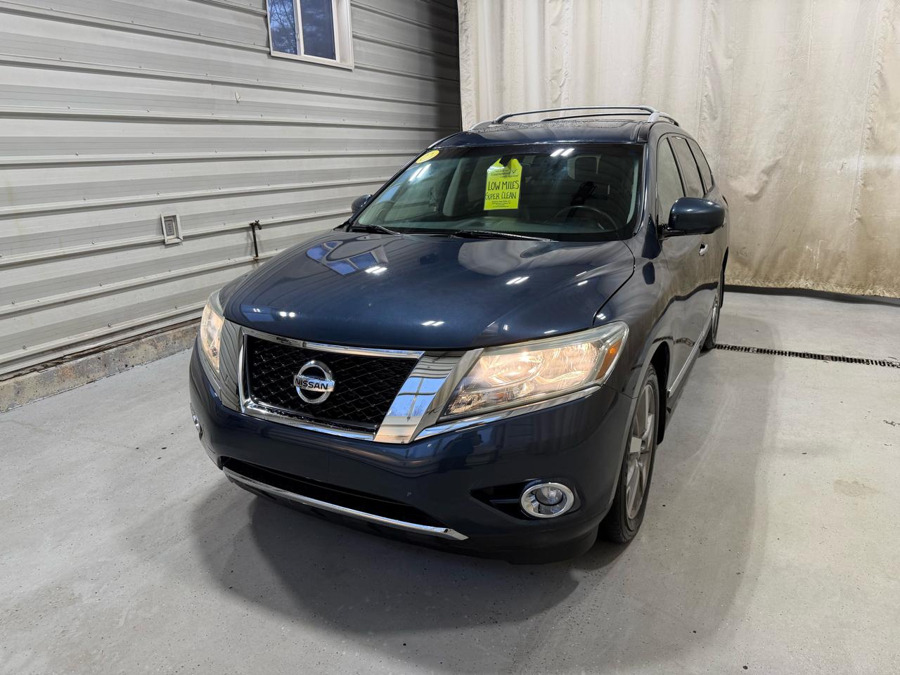 Nissan Pathfinder 2WD 4dr Platinum 2015