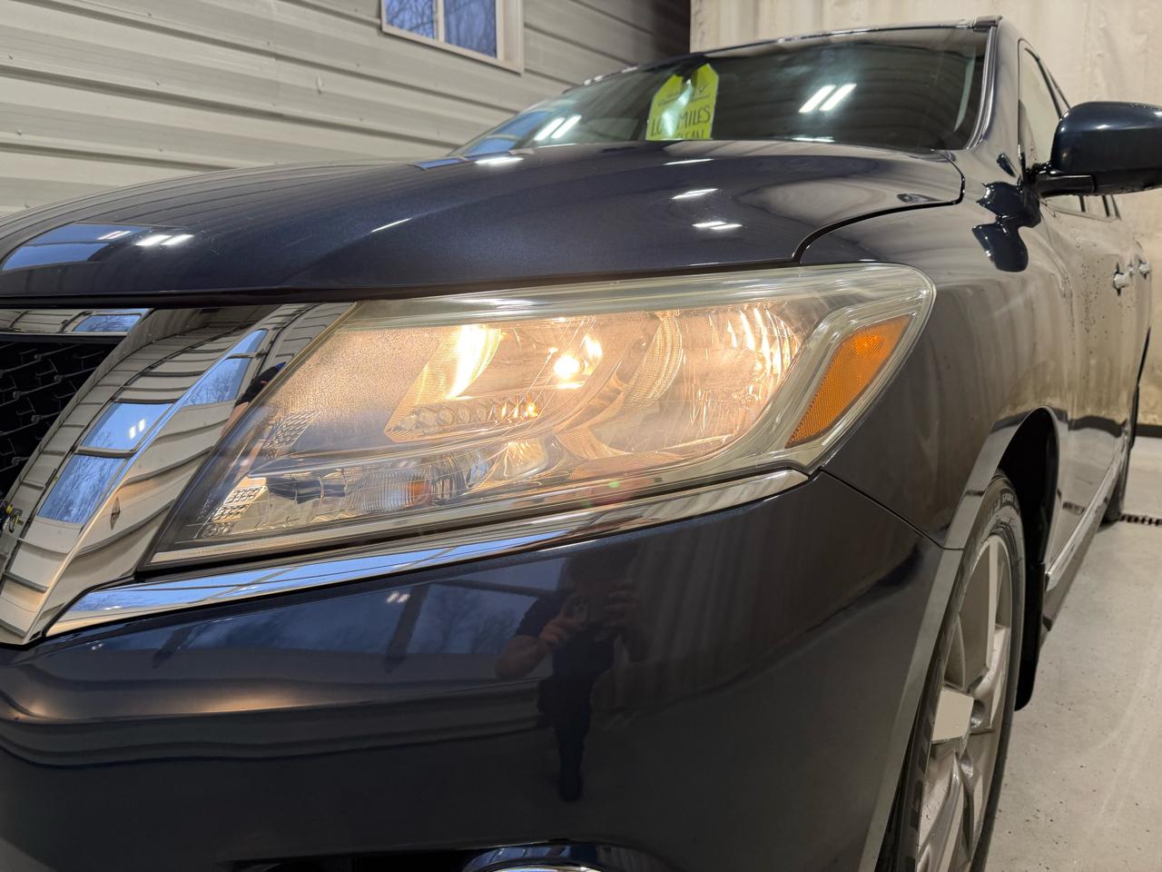 Nissan Pathfinder 2WD 4dr Platinum 2015