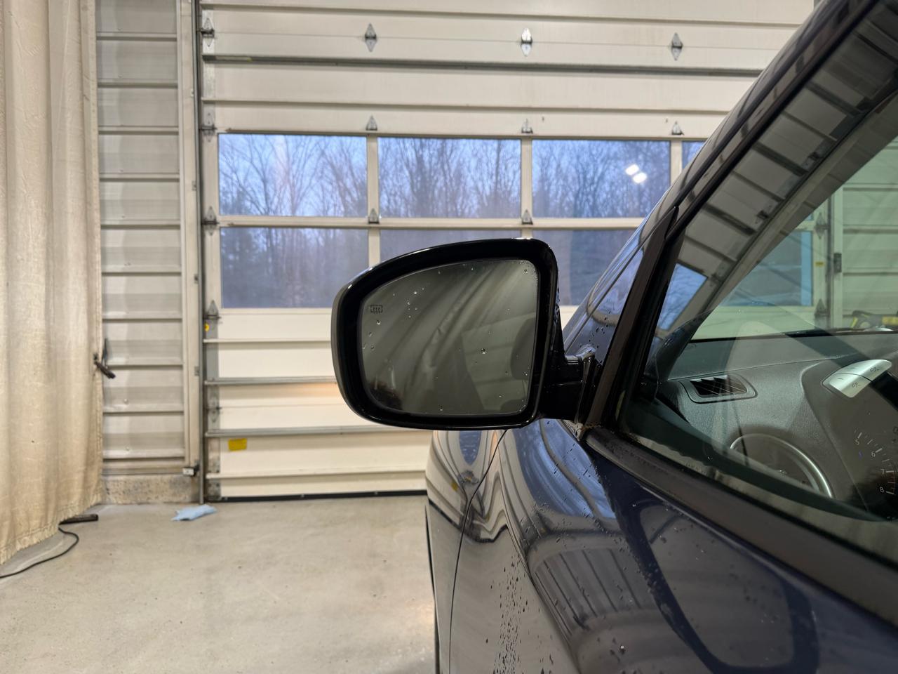 Nissan Pathfinder 2WD 4dr Platinum 2015