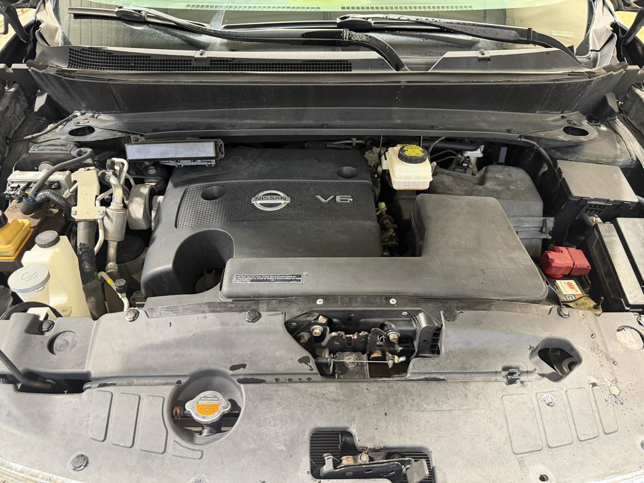 Nissan Pathfinder 2WD 4dr Platinum 2015