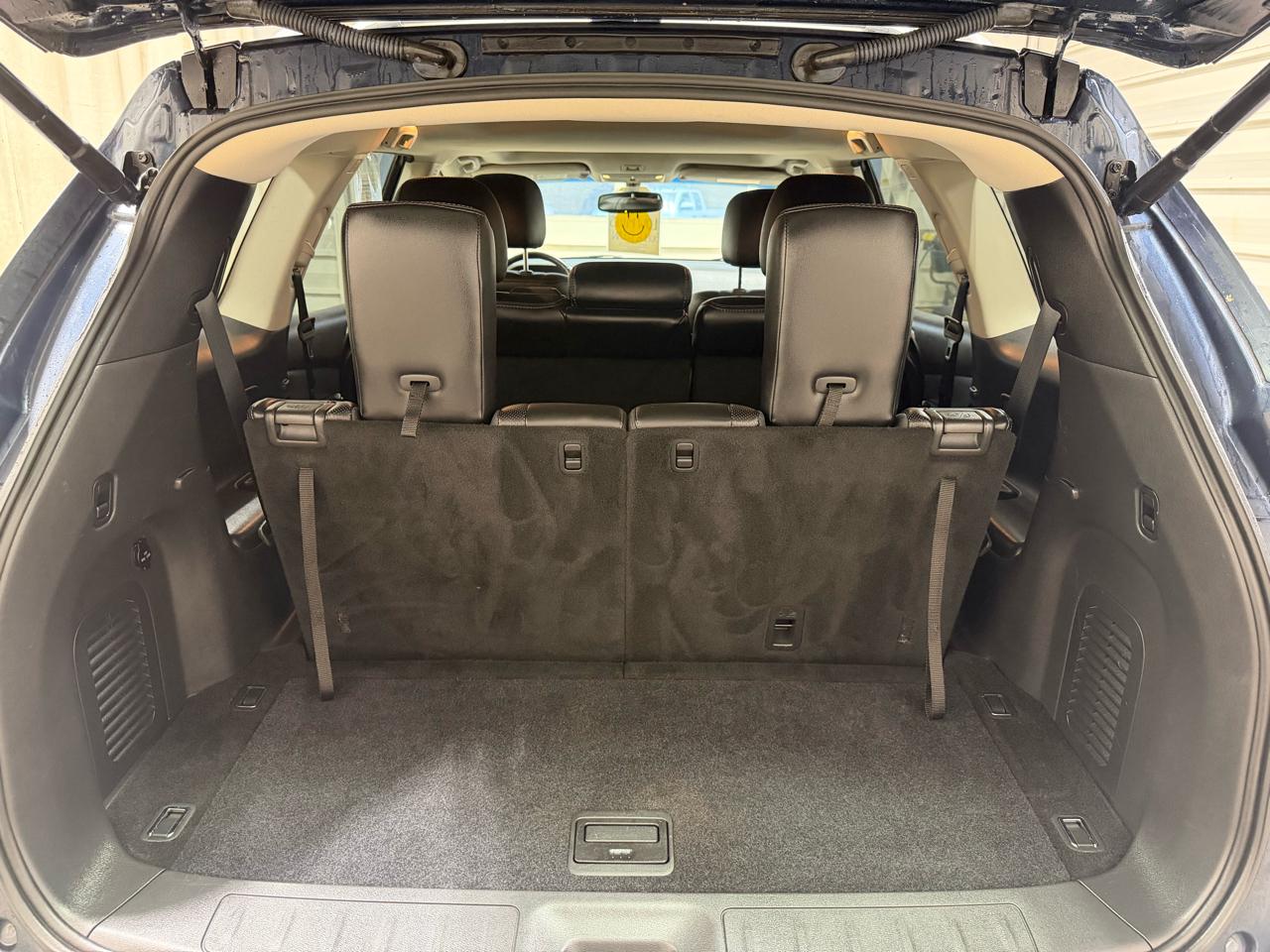 Nissan Pathfinder 2WD 4dr Platinum 2015