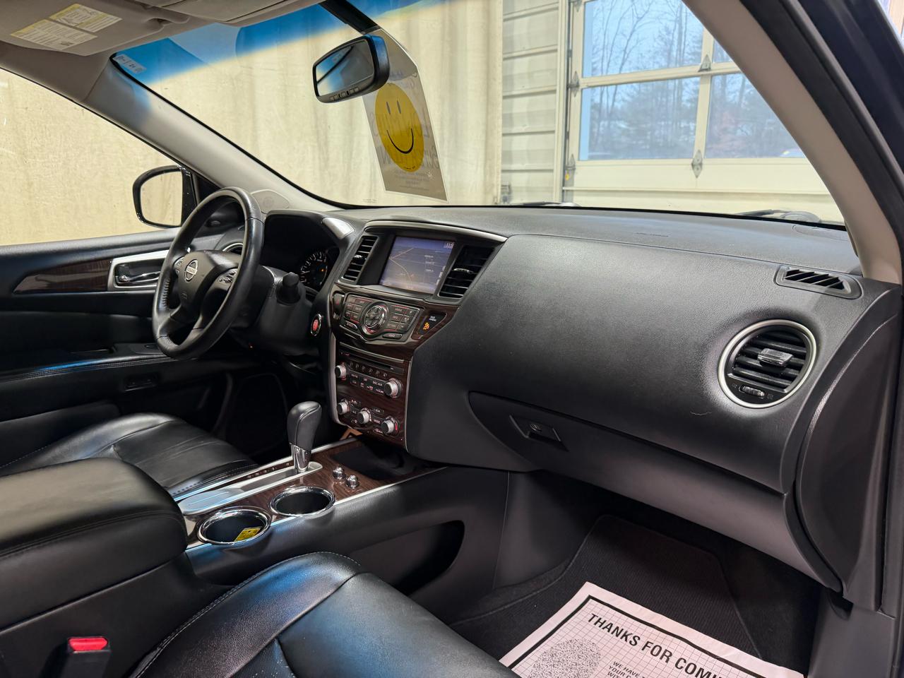 Nissan Pathfinder 2WD 4dr Platinum 2015