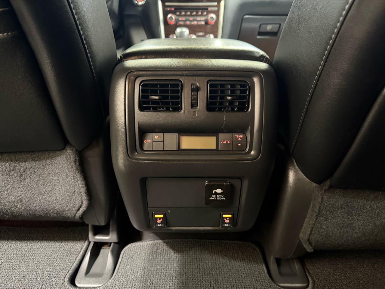 Nissan Pathfinder 2WD 4dr Platinum 2015