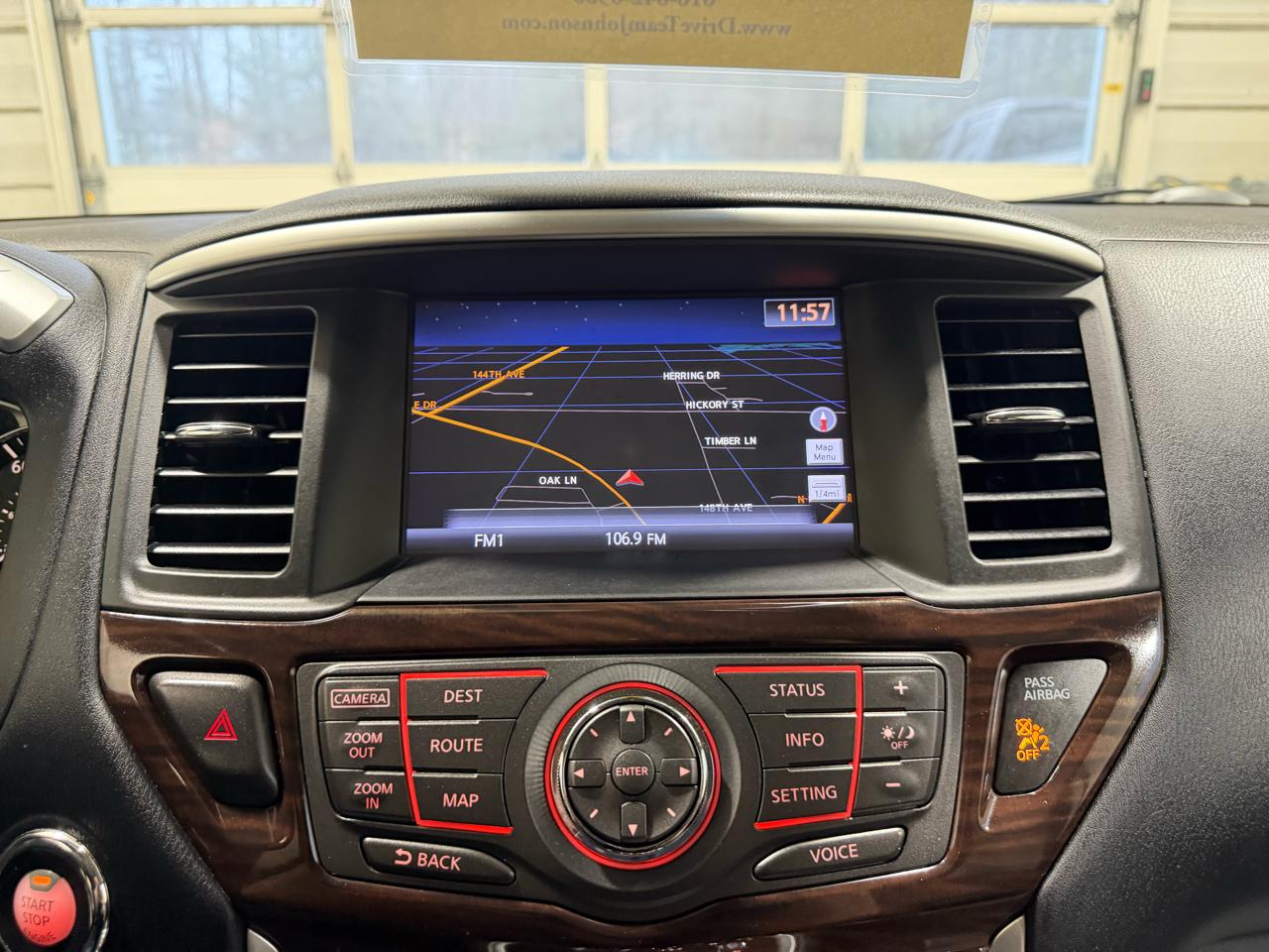 Nissan Pathfinder 2WD 4dr Platinum 2015