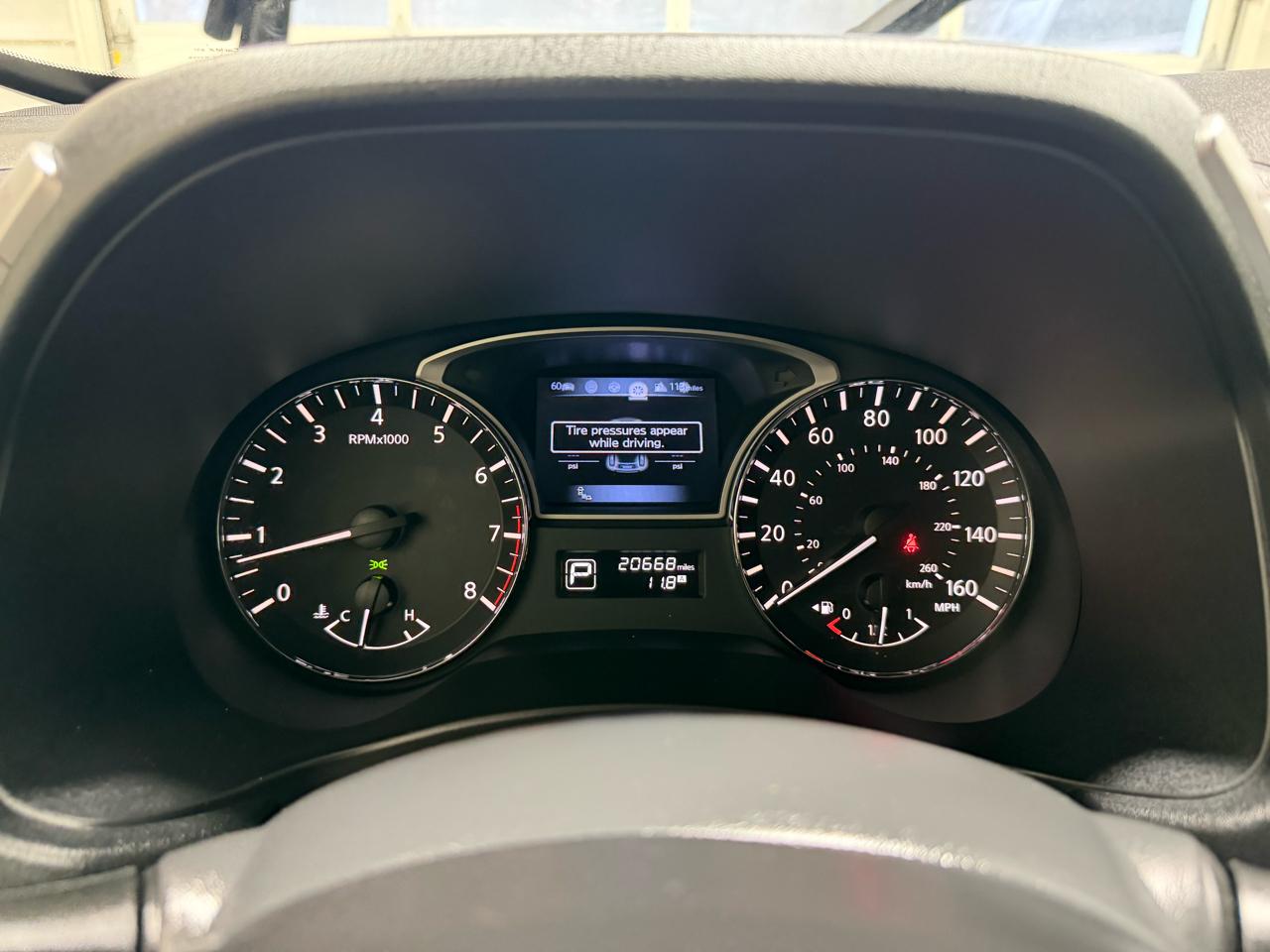 Nissan Pathfinder 2WD 4dr Platinum 2015