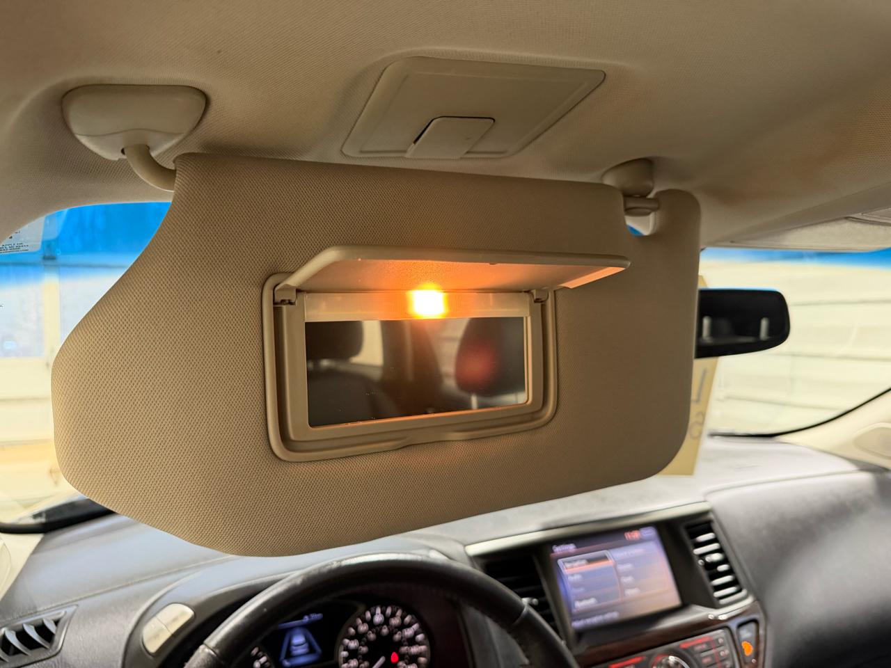 Nissan Pathfinder 2WD 4dr Platinum 2015