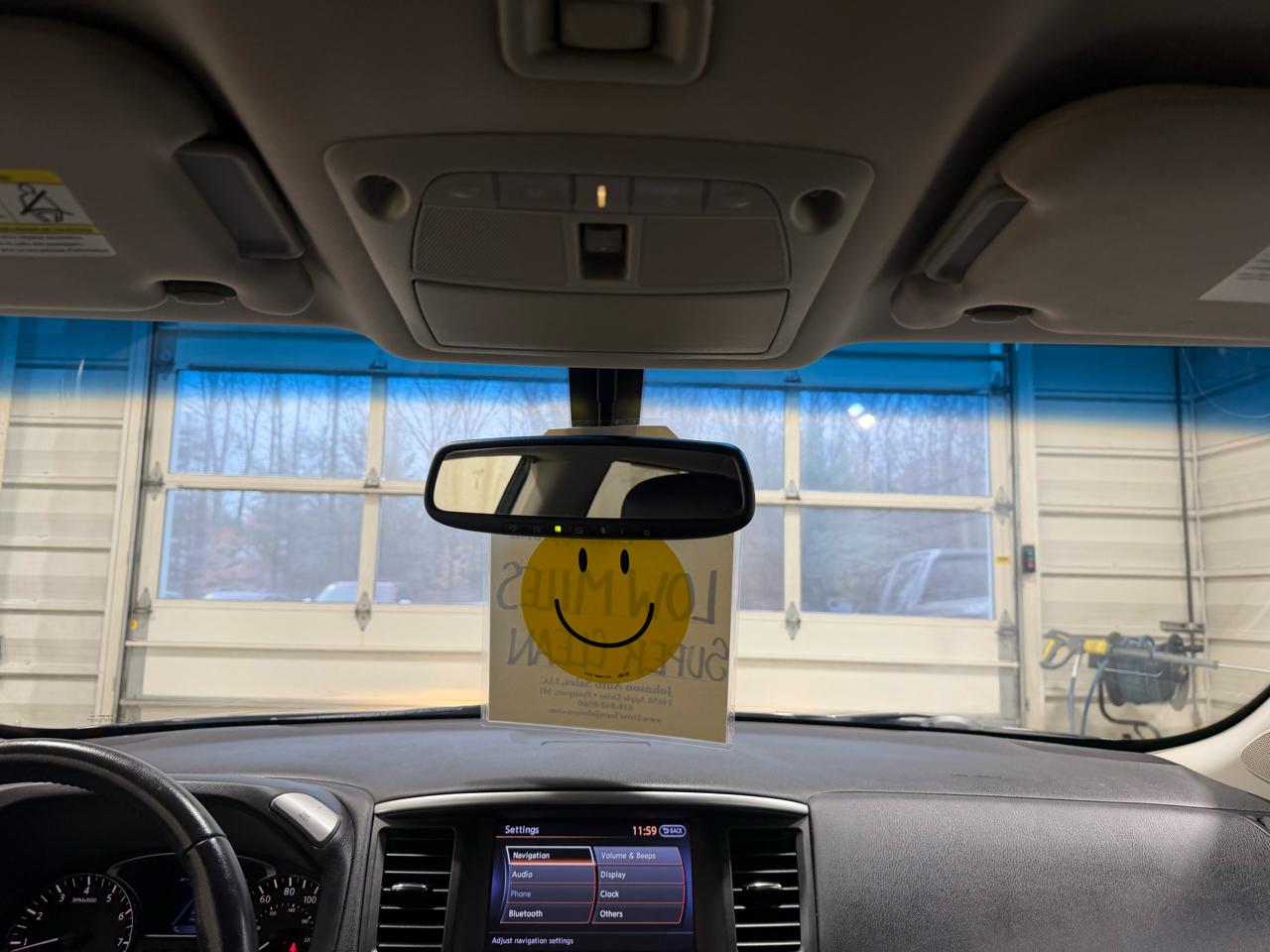 Nissan Pathfinder 2WD 4dr Platinum 2015