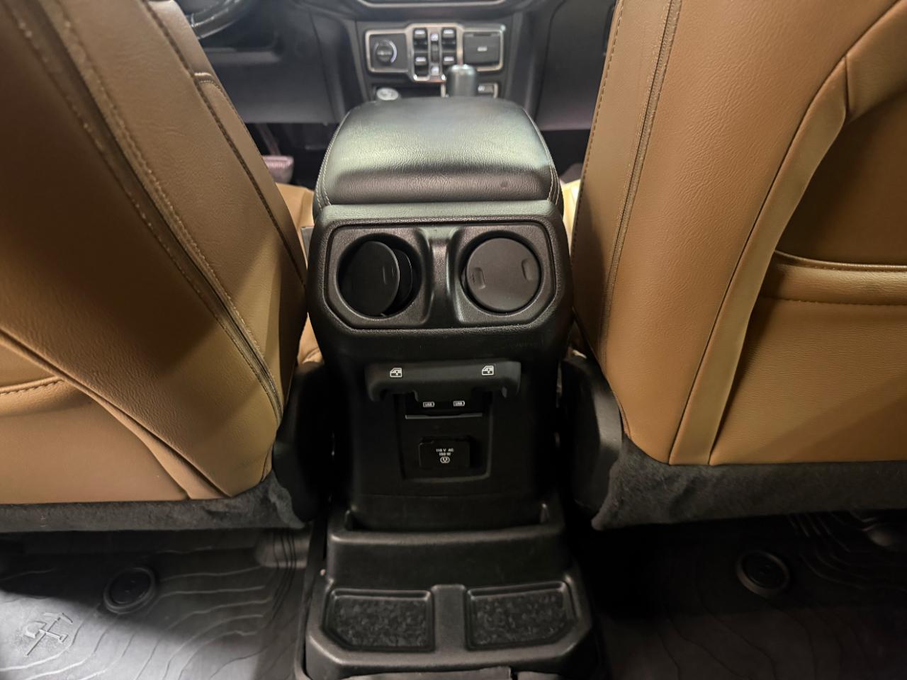 Jeep Wrangler Unlimited Sahara Altitude 4x4 2021