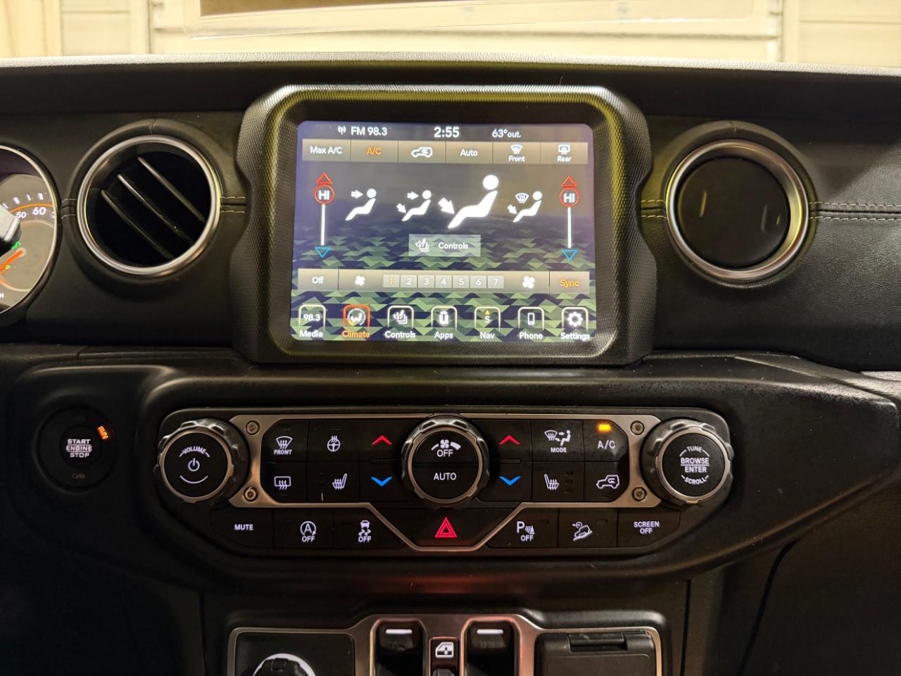 Jeep Wrangler Unlimited Sahara Altitude 4x4 2021