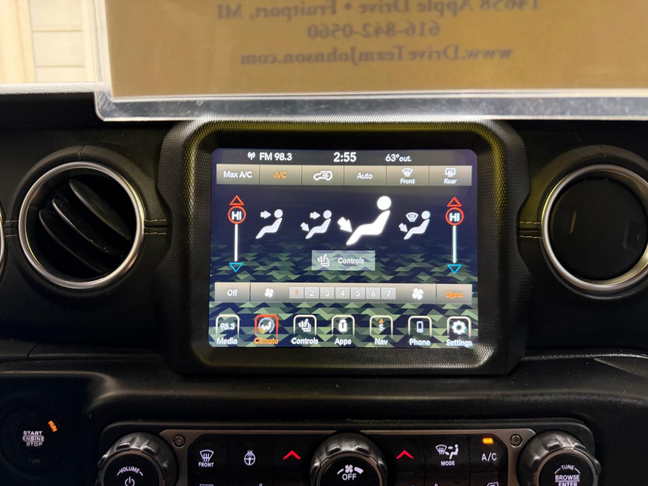Jeep Wrangler Unlimited Sahara Altitude 4x4 2021