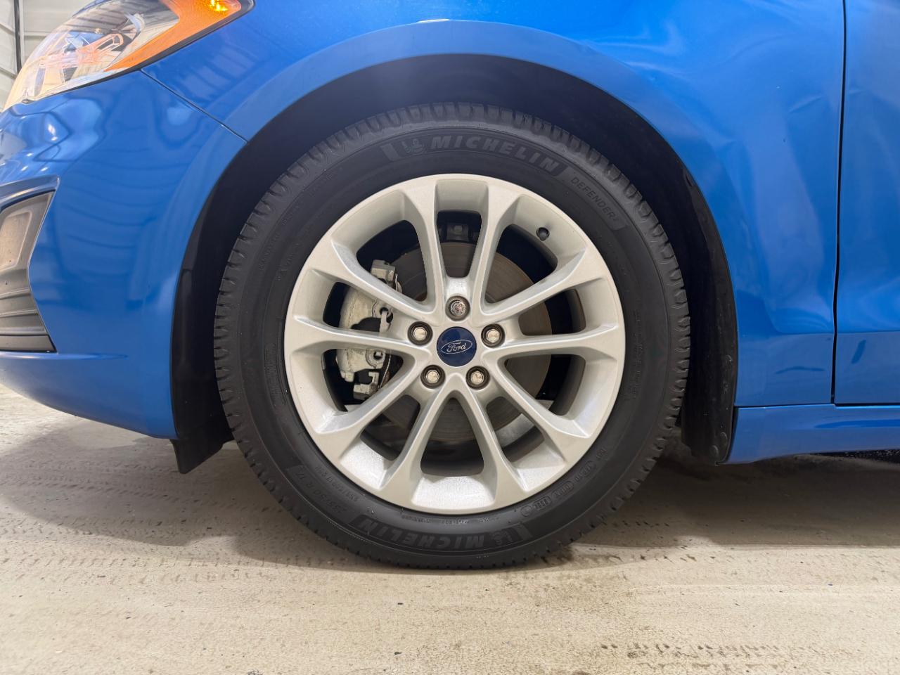 Ford Fusion SE FWD 2019