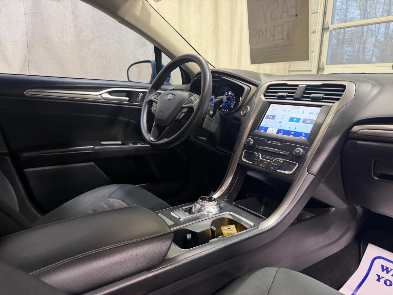 Ford Fusion SE FWD 2019