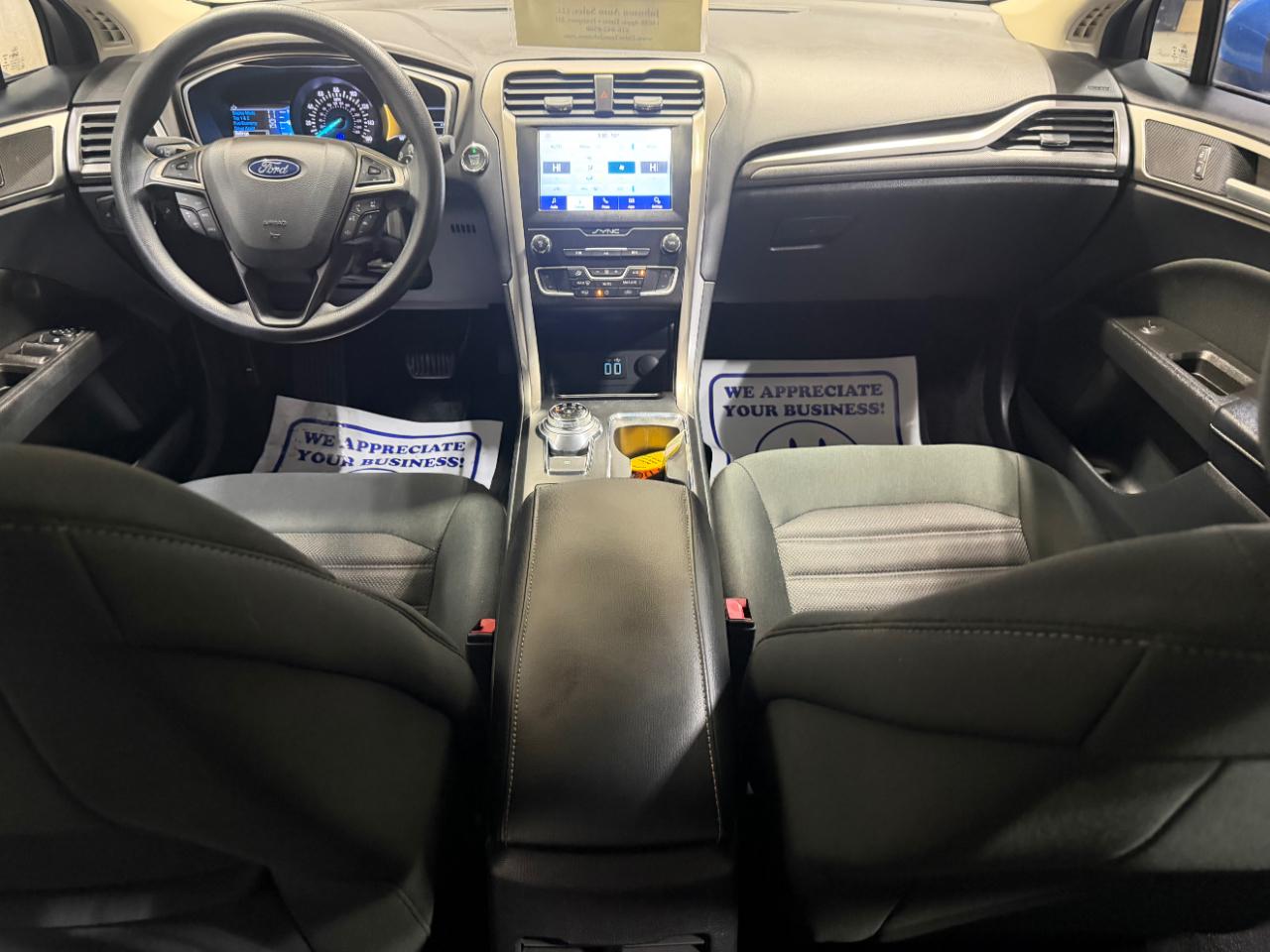 Ford Fusion SE FWD 2019