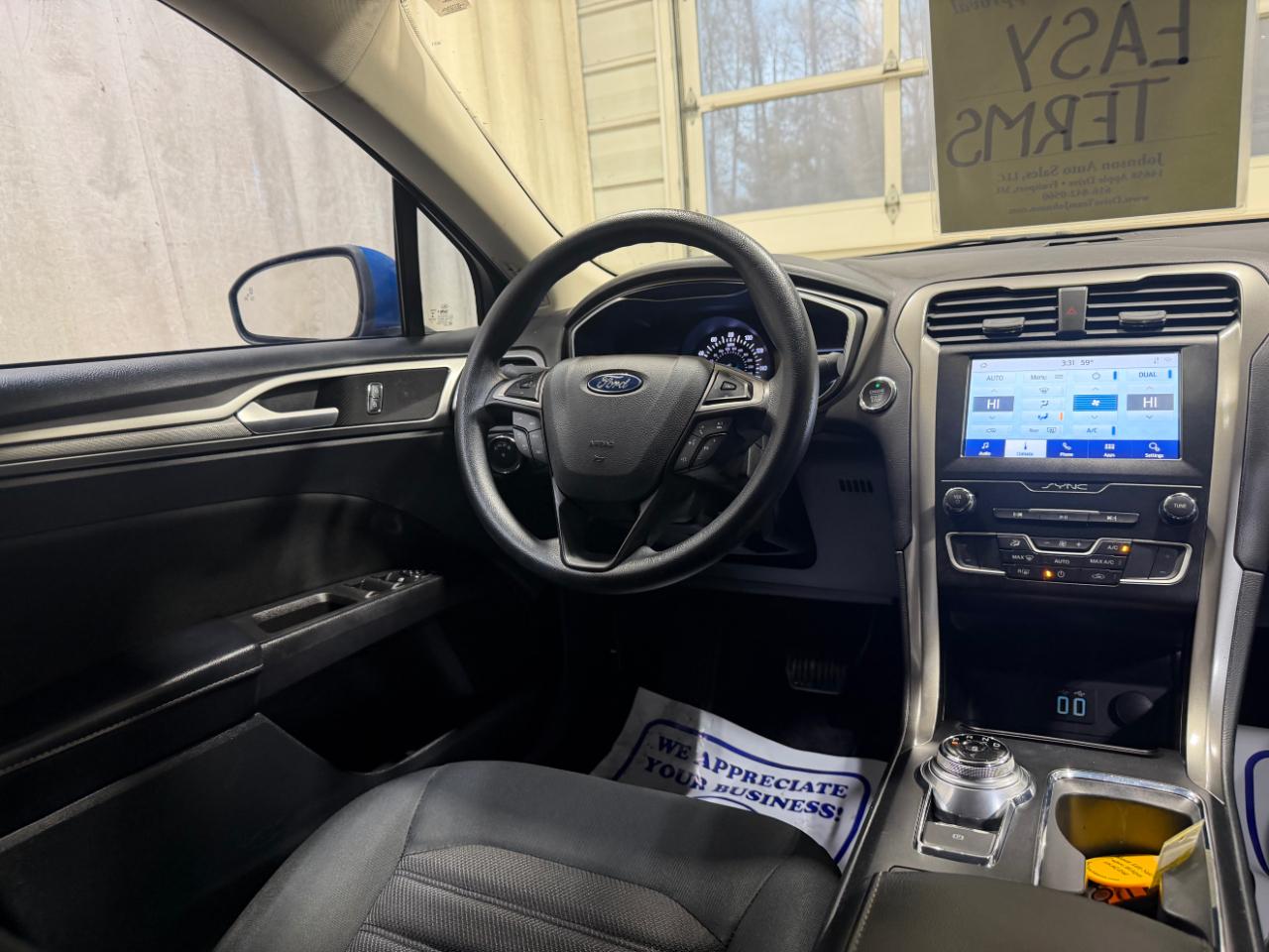 Ford Fusion SE FWD 2019