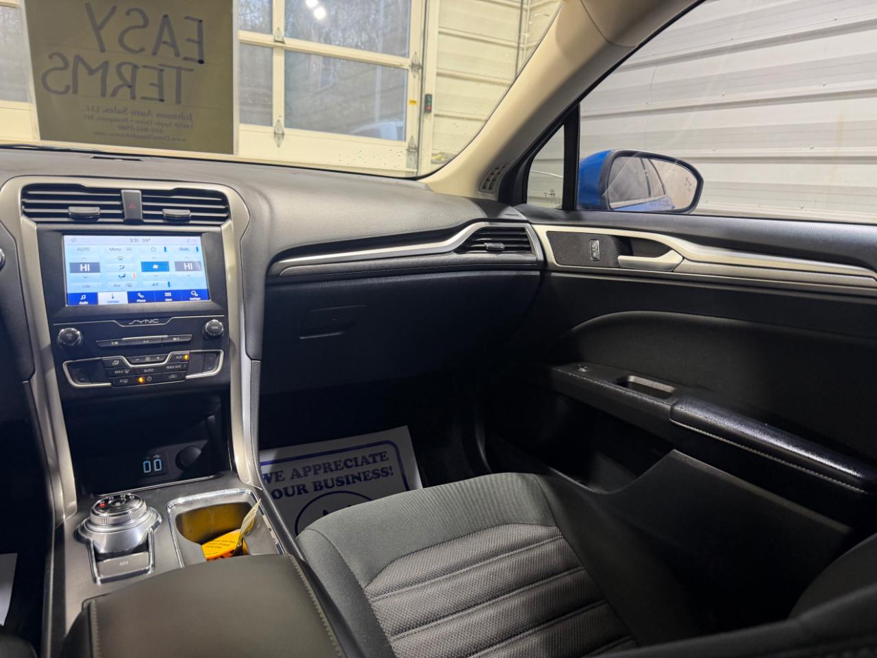 Ford Fusion SE FWD 2019