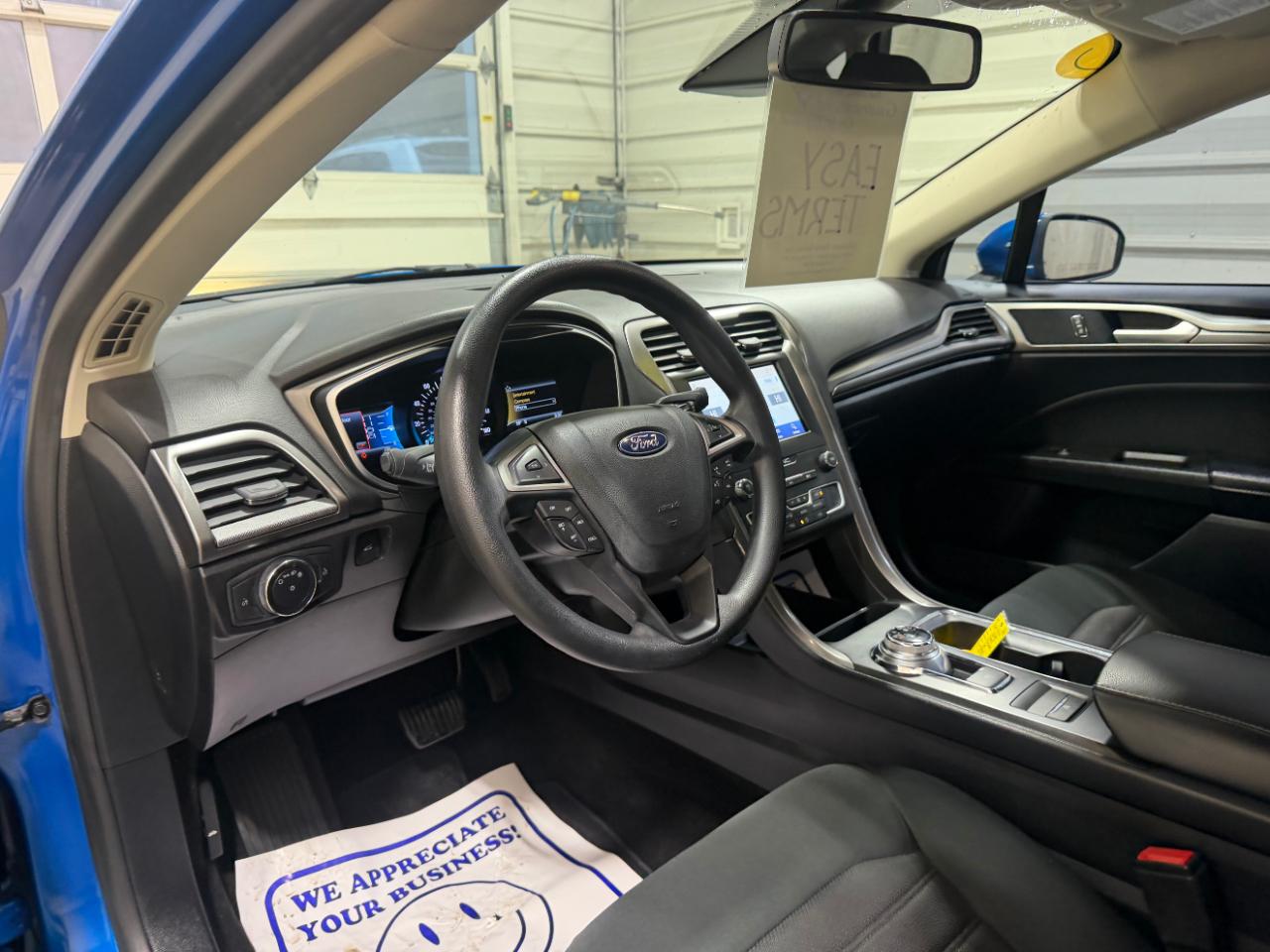 Ford Fusion SE FWD 2019