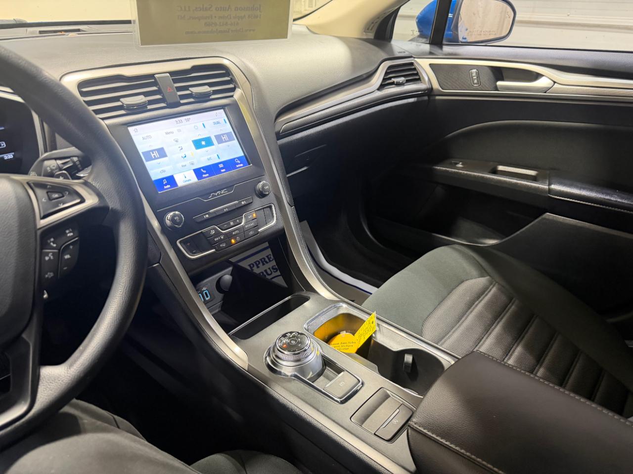 Ford Fusion SE FWD 2019