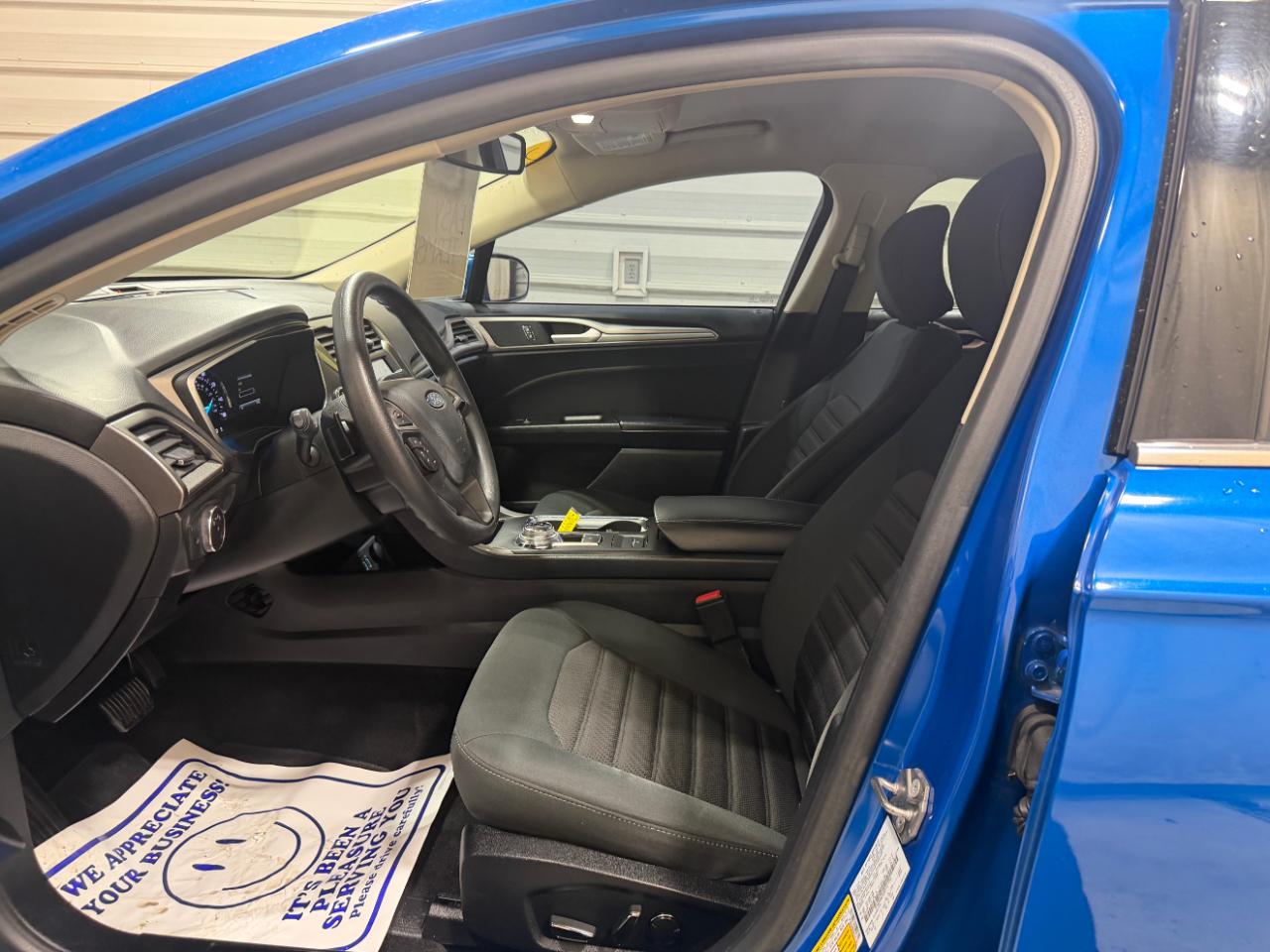 Ford Fusion SE FWD 2019