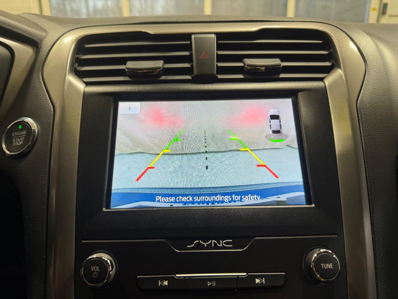 Ford Fusion SE FWD 2019