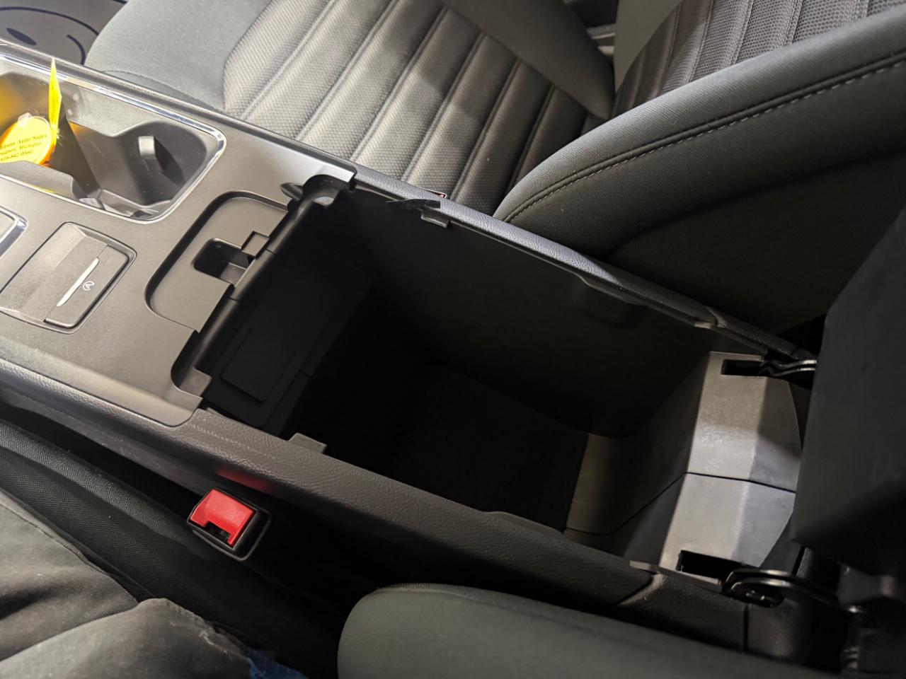 Ford Fusion SE FWD 2019
