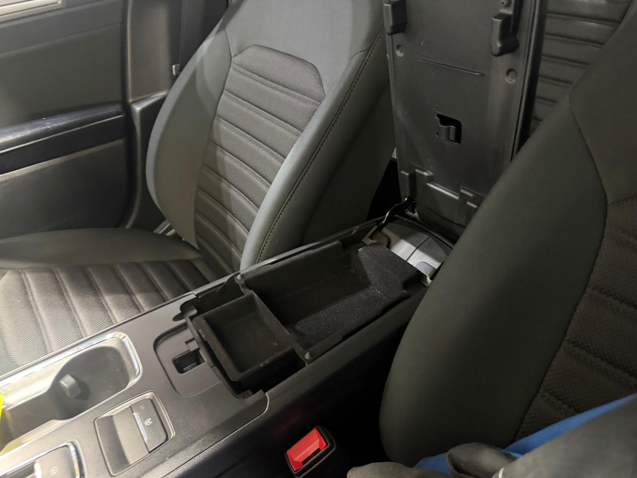Ford Fusion SE FWD 2019
