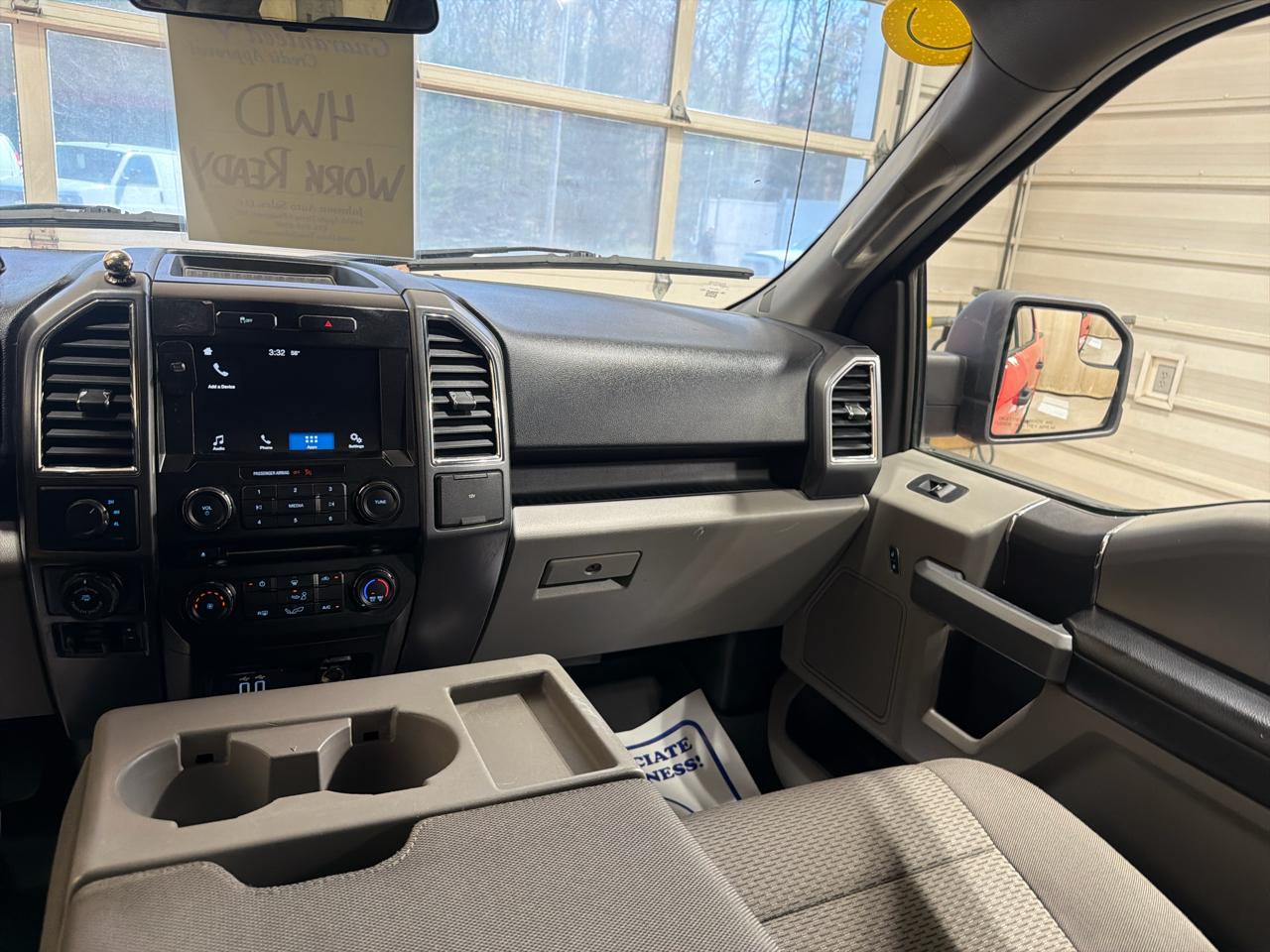 Ford F-150 4WD SuperCrew 145" XLT 2016