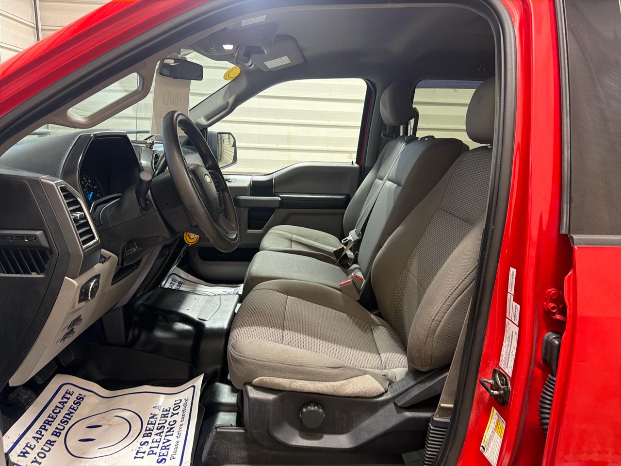 Ford F-150 4WD SuperCrew 145" XLT 2016