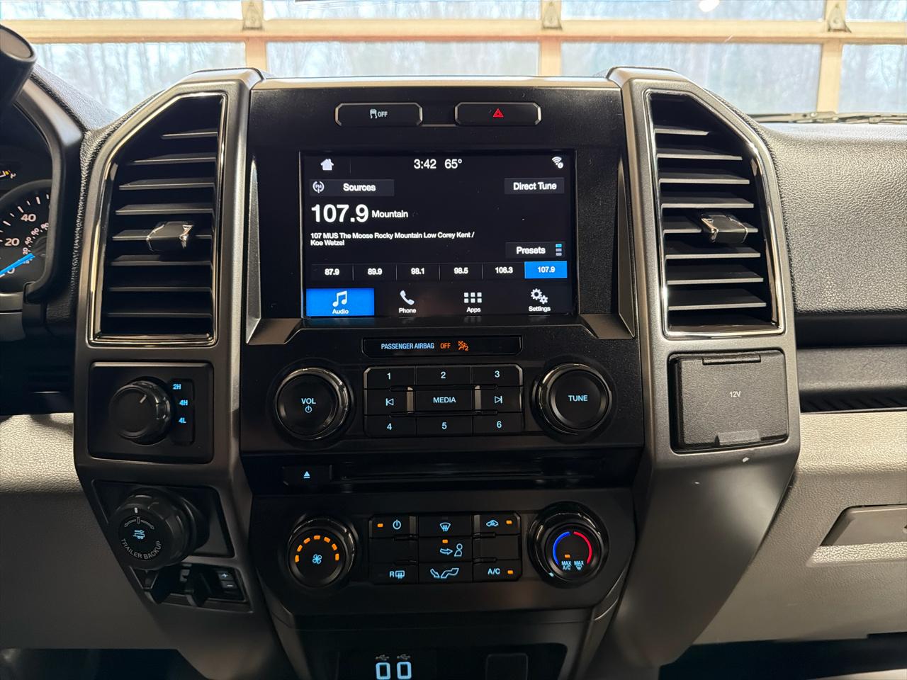 Ford F-150 XL 4WD SuperCrew 5.5' Box 2017