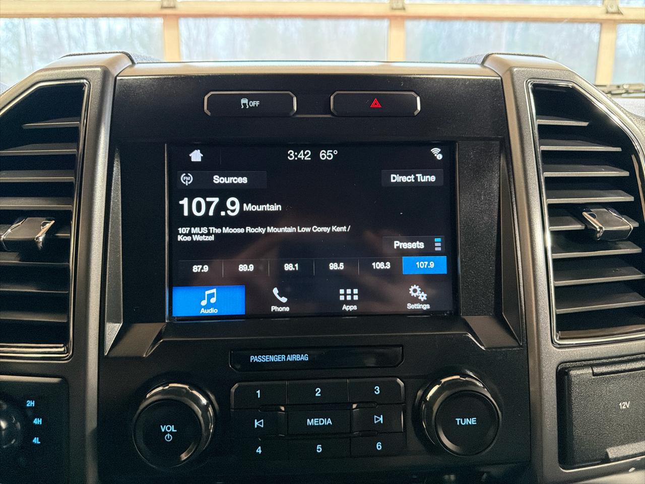 Ford F-150 XL 4WD SuperCrew 5.5' Box 2017