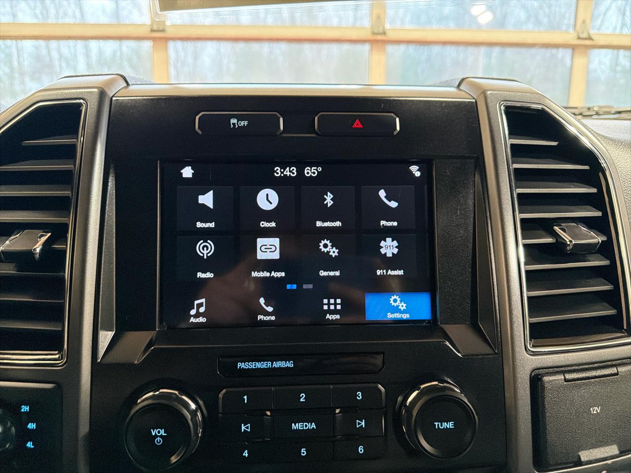 Ford F-150 XL 4WD SuperCrew 5.5' Box 2017