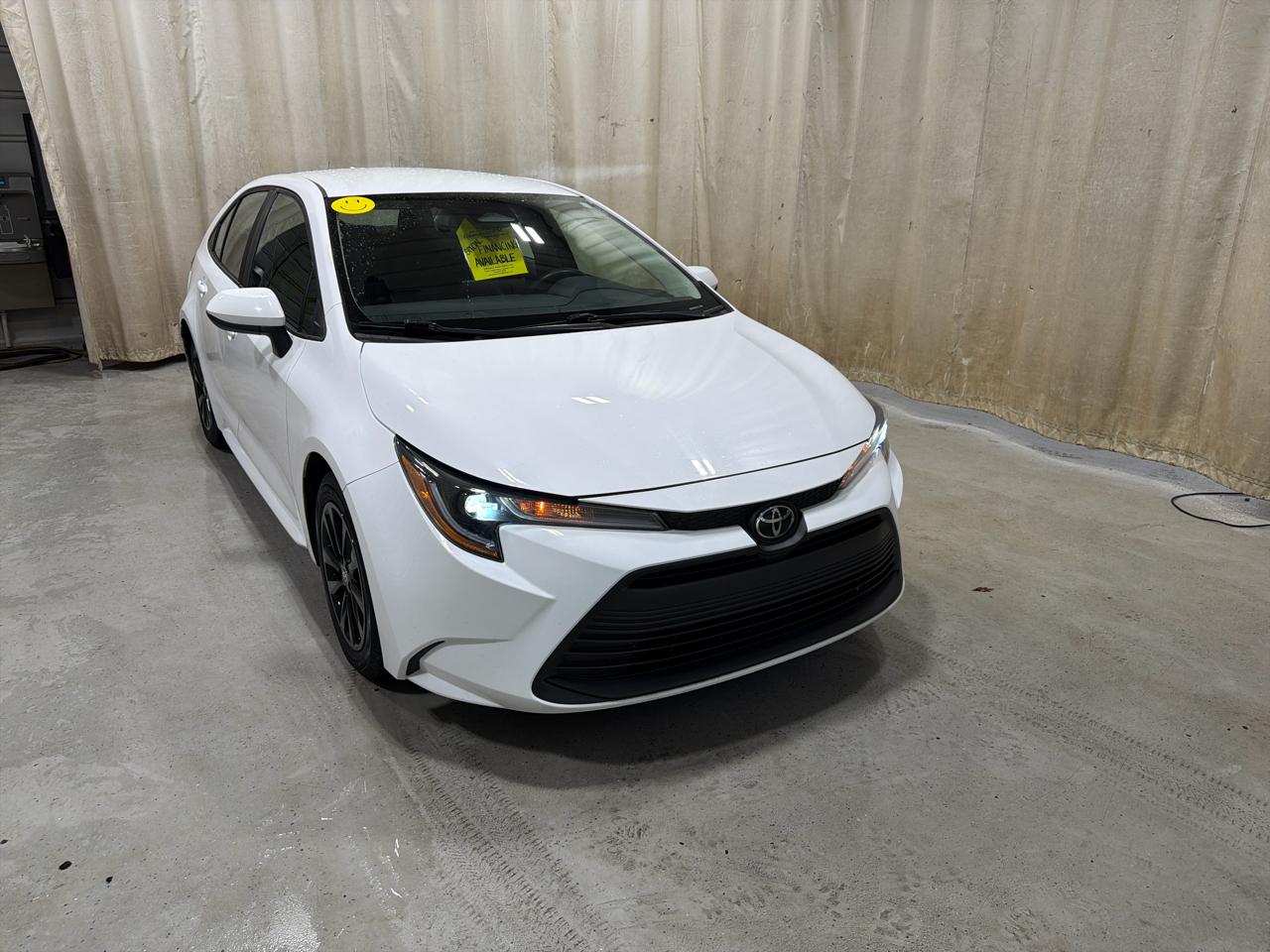 Toyota Corolla LE CVT (Natl) 2023