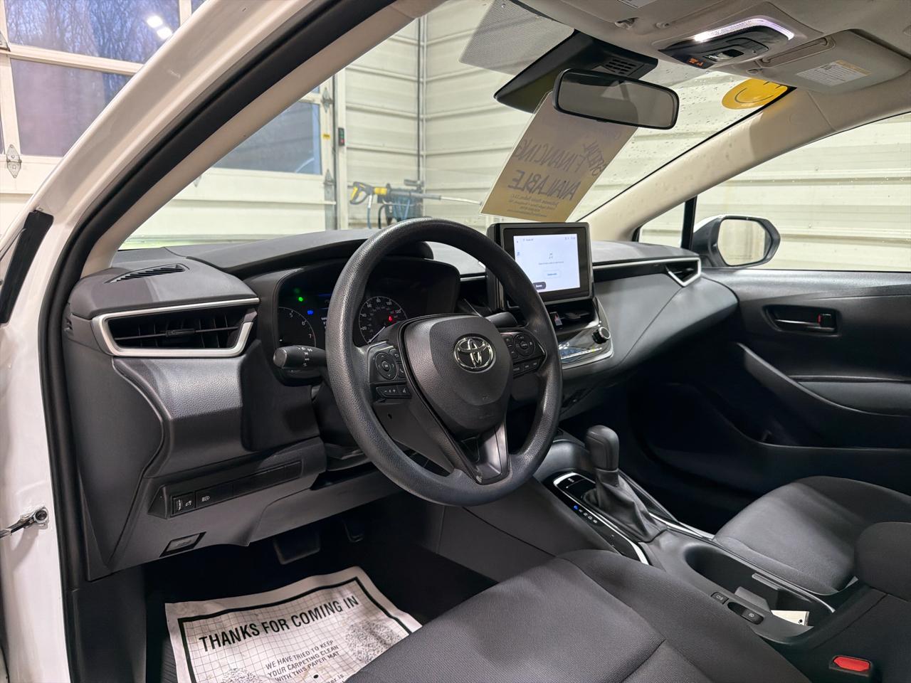 Toyota Corolla LE CVT (Natl) 2023