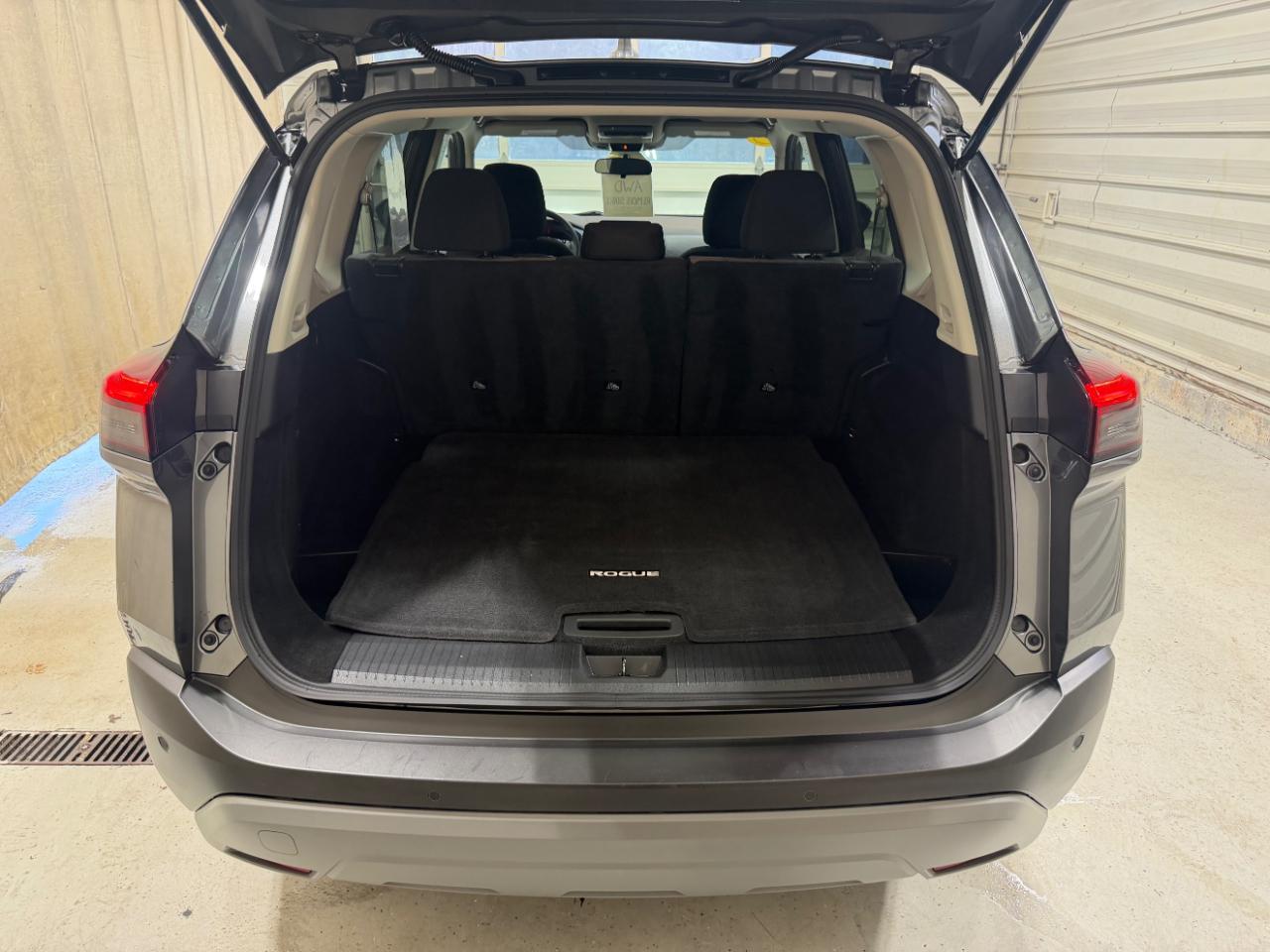 Nissan Rogue AWD SV 2021